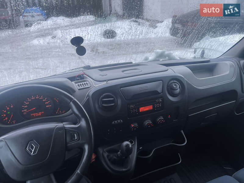 Тентований Renault Master 2015 в Львові