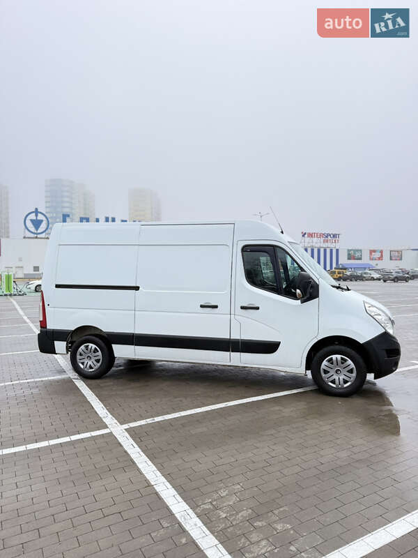Вантажний фургон Renault Master 2014 в Одесі