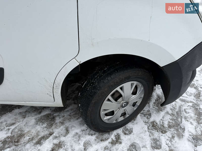 Вантажний фургон Renault Master 2012 в Кропивницькому