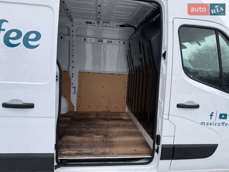 Вантажний фургон Renault Master 2018 в Дубні