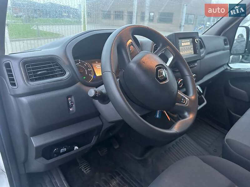 Вантажний фургон Renault Master 2020 в Радомишлі