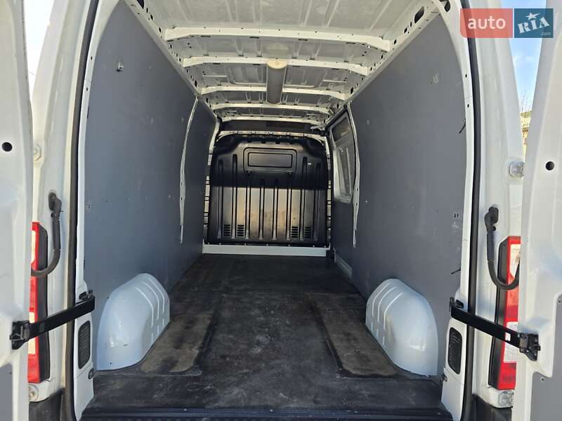 Грузовой фургон Renault Master 2017 в Луцке фото 2 Грузовой фургон Renault Master 2017 в Луцке