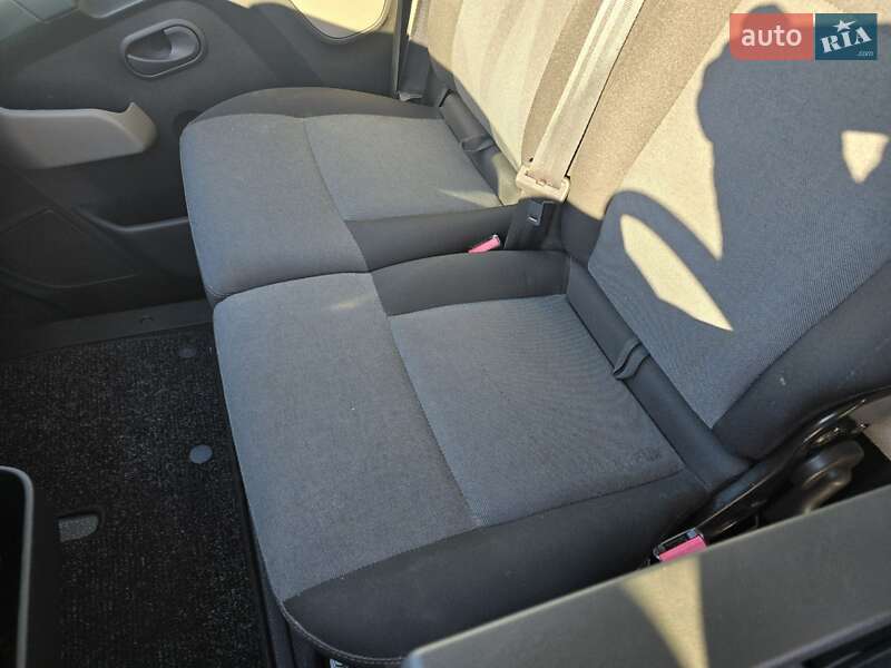 Грузовой фургон Renault Master 2017 в Луцке фото 4 Грузовой фургон Renault Master 2017 в Луцке