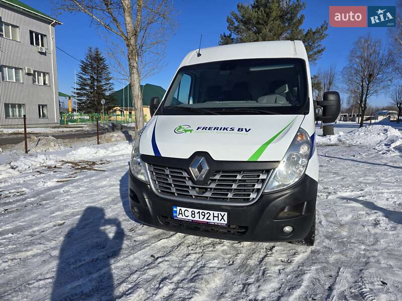 Вантажний фургон Renault Master 2017 в Луцьку