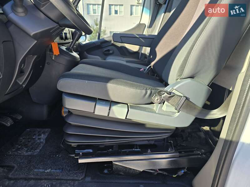 Грузовой фургон Renault Master 2017 в Луцке фото 9 Грузовой фургон Renault Master 2017 в Луцке