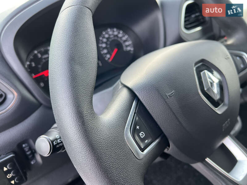 Вантажний фургон Renault Master 2021 в Дубні