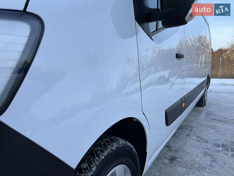 Вантажний фургон Renault Master 2021 в Дубні