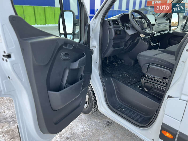 Вантажний фургон Renault Master 2021 в Дубні
