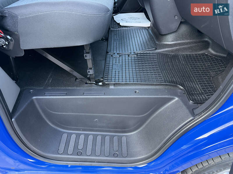 Грузовой фургон Renault Master 2022 в Дубно