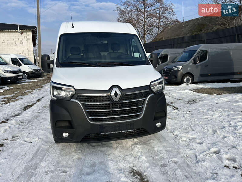 Вантажний фургон Renault Master 2021 в Хусті