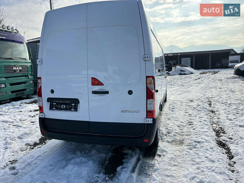 Вантажний фургон Renault Master 2021 в Хусті