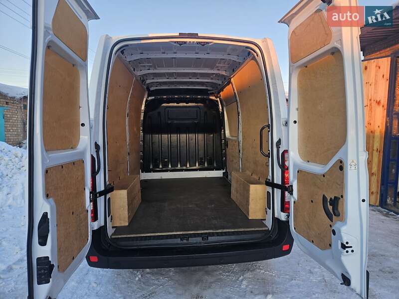 Вантажний фургон Renault Master 2022 в Бердичеві