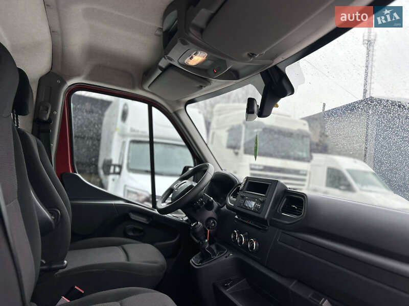 Вантажний фургон Renault Master 2024 в Хусті