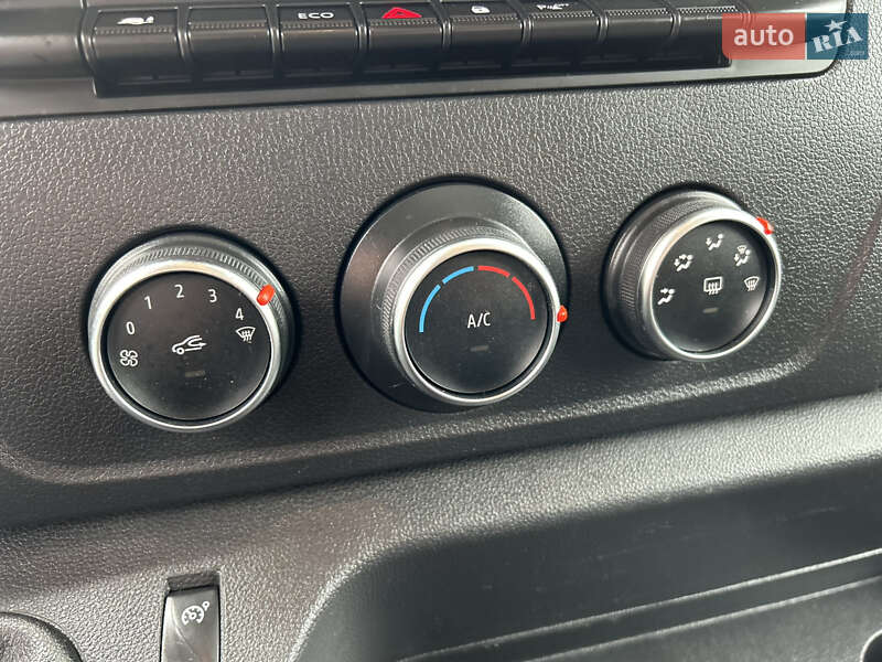 Вантажний фургон Renault Master 2024 в Хусті