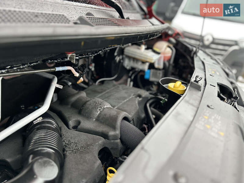 Вантажний фургон Renault Master 2024 в Хусті