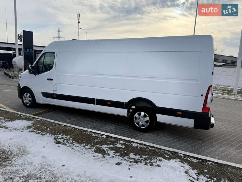 Вантажний фургон Renault Master 2020 в Дніпрі