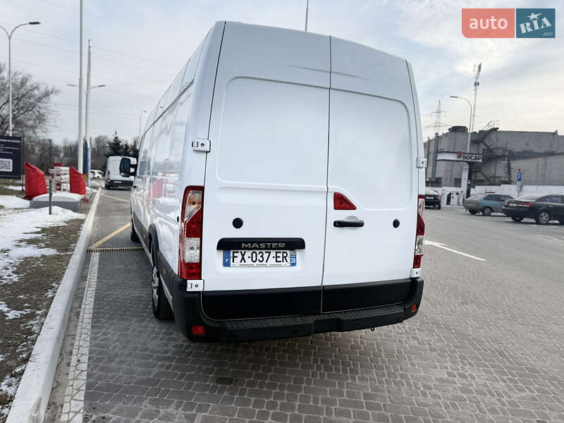 Вантажний фургон Renault Master 2020 в Дніпрі