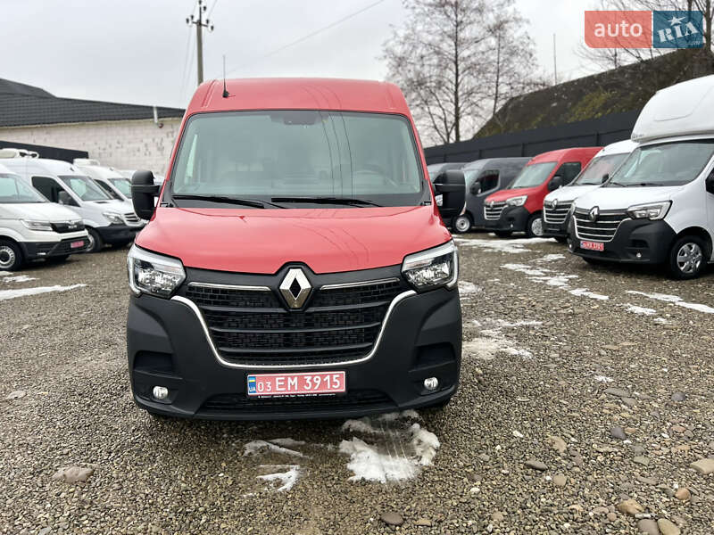 Грузовой фургон Renault Master 2024 в Хусте