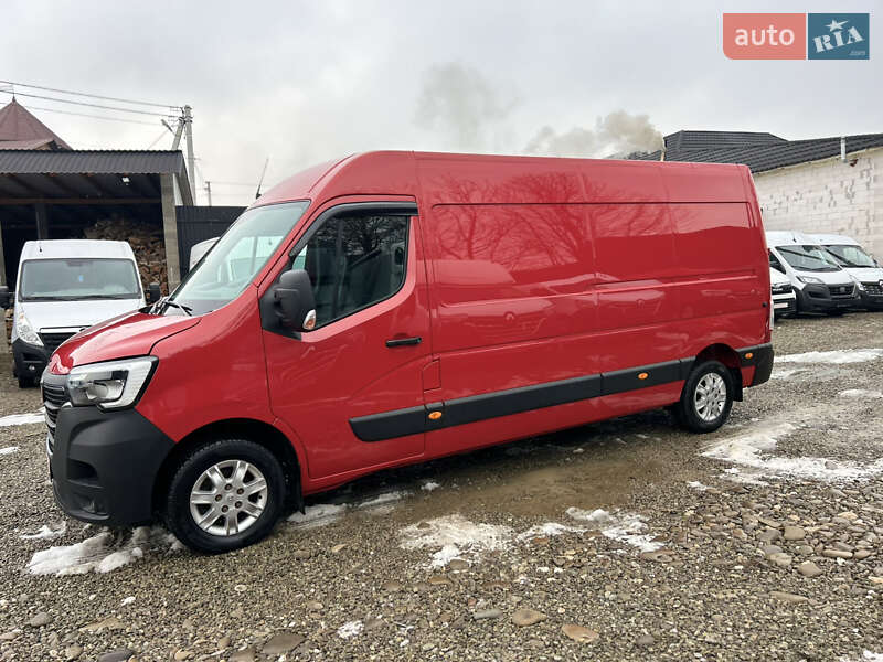 Грузовой фургон Renault Master 2024 в Хусте