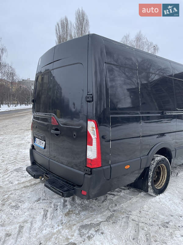 Грузовой фургон Renault Master 2015 в Борисполе