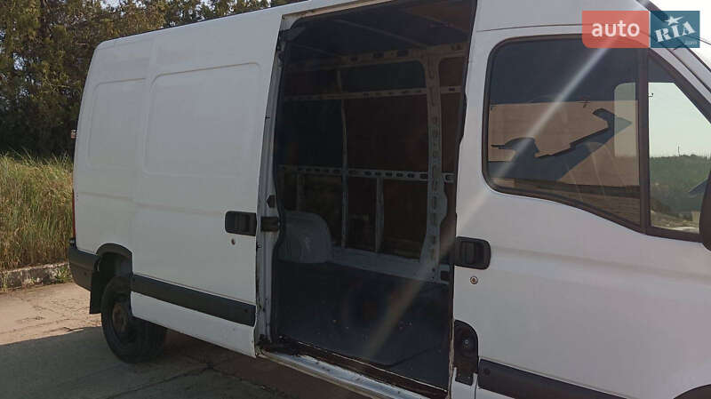 Грузовой фургон Renault Master 2005 в Одессе