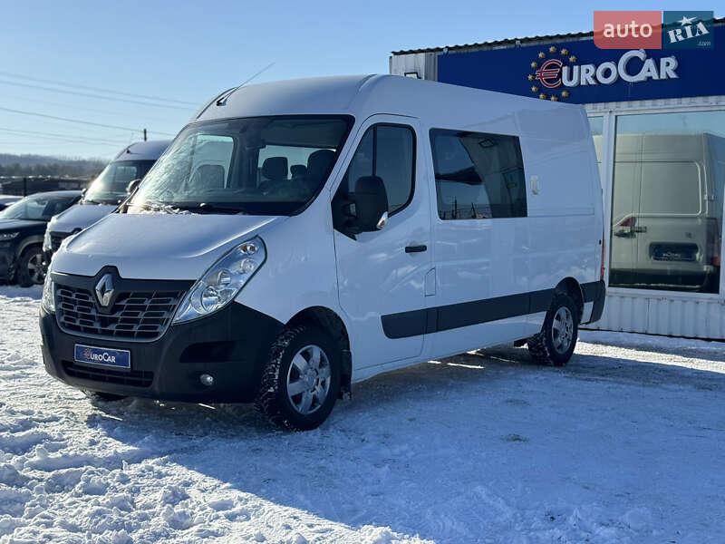 Вантажопасажирський фургон Renault Master 2017 в Києві