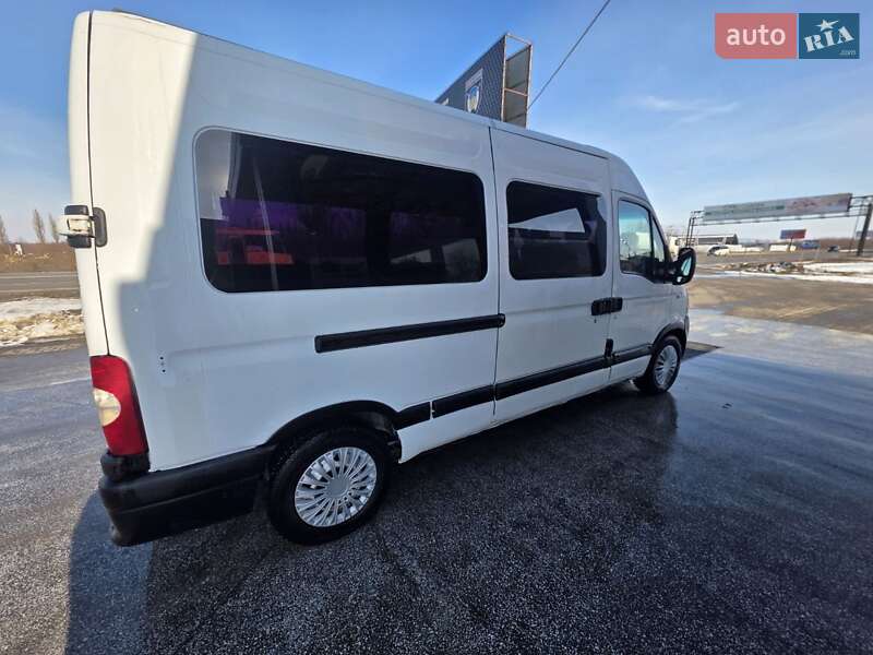 Мінівен Renault Master 2006 в Кіцмані