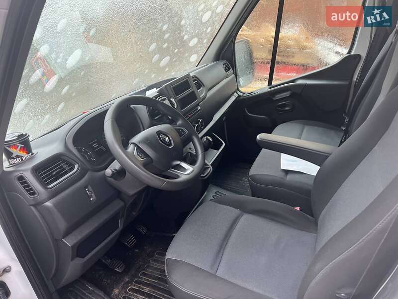 Вантажний фургон Renault Master 2021 в Полтаві