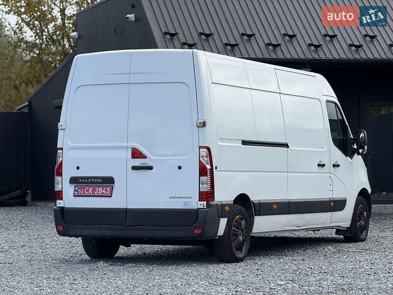 Грузовой фургон Renault Master 2017 в Дрогобыче