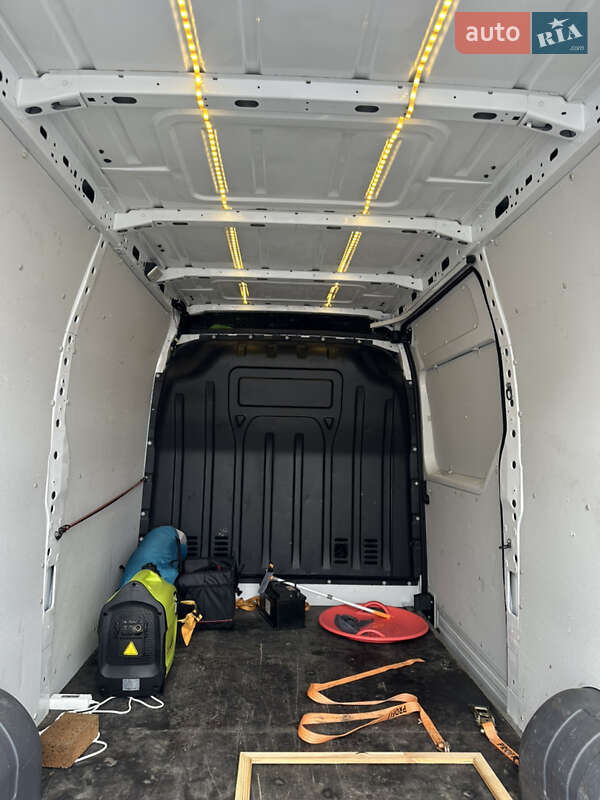 Грузовой фургон Renault Master 2018 в Киеве