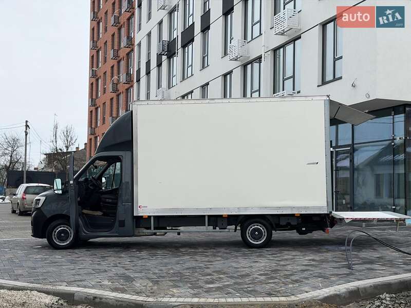 Вантажний фургон Renault Master 2020 в Дубні
