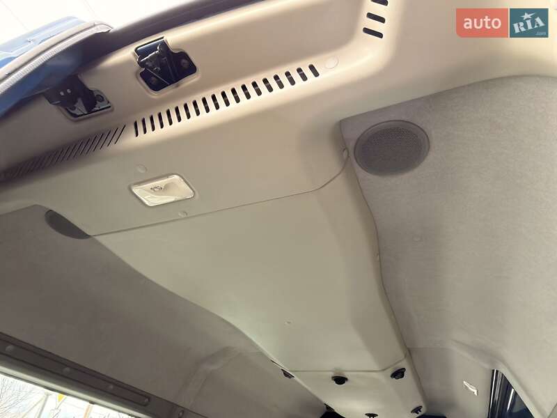 Микроавтобус Renault Master 2015 в Киеве фото 18 Микроавтобус Renault Master 2015 в Киеве