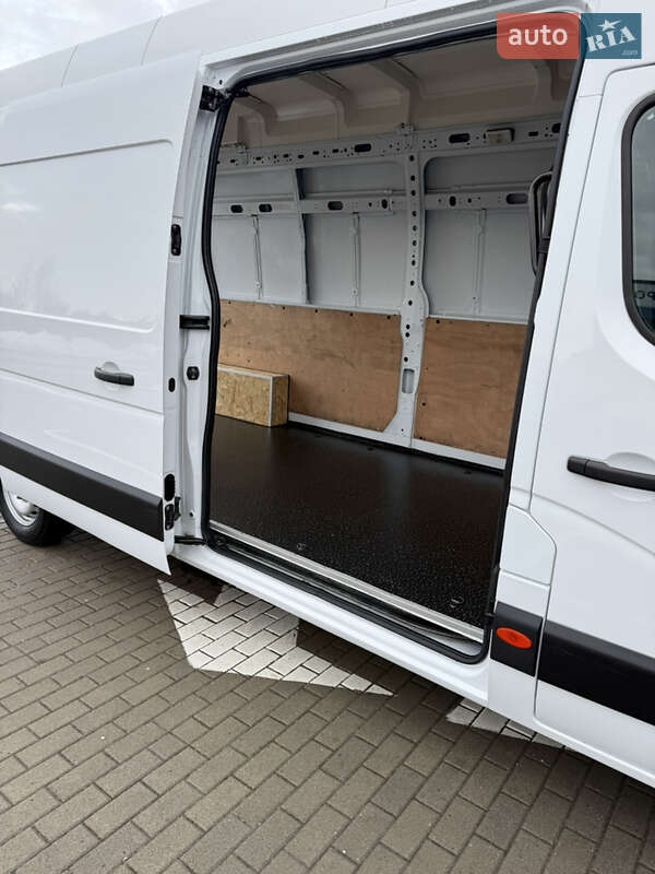 Вантажний фургон Renault Master 2022 в Дрогобичі