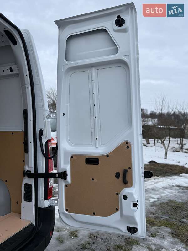 Мікроавтобус вантажний (до 3,5т) Renault Master 2018 в Рівному