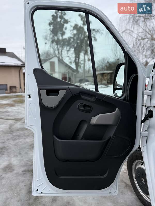 Мікроавтобус вантажний (до 3,5т) Renault Master 2018 в Рівному