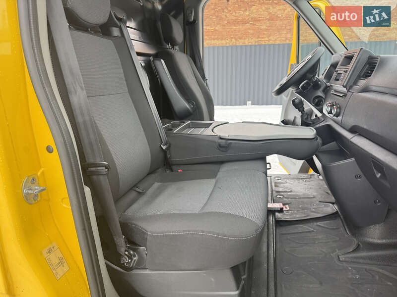 Вантажний фургон Renault Master 2022 в Луцьку