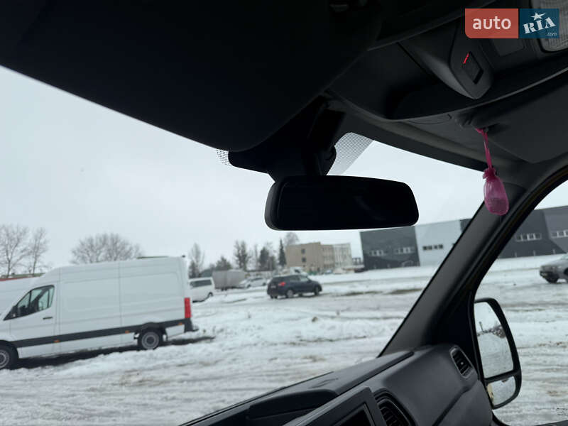 Вантажний фургон Renault Master 2022 в Луцьку