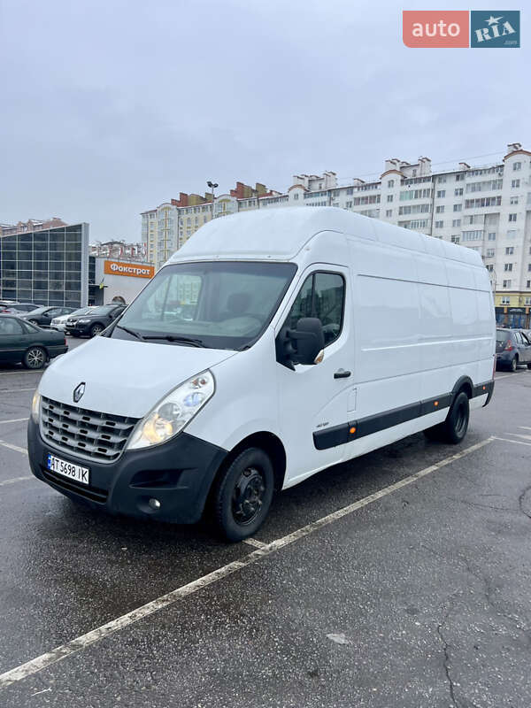 Вантажний фургон Renault Master 2013 в Івано-Франківську