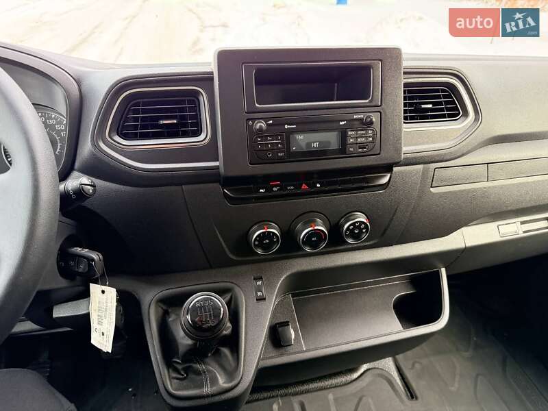 Грузовой фургон Renault Master 2022 в Киеве