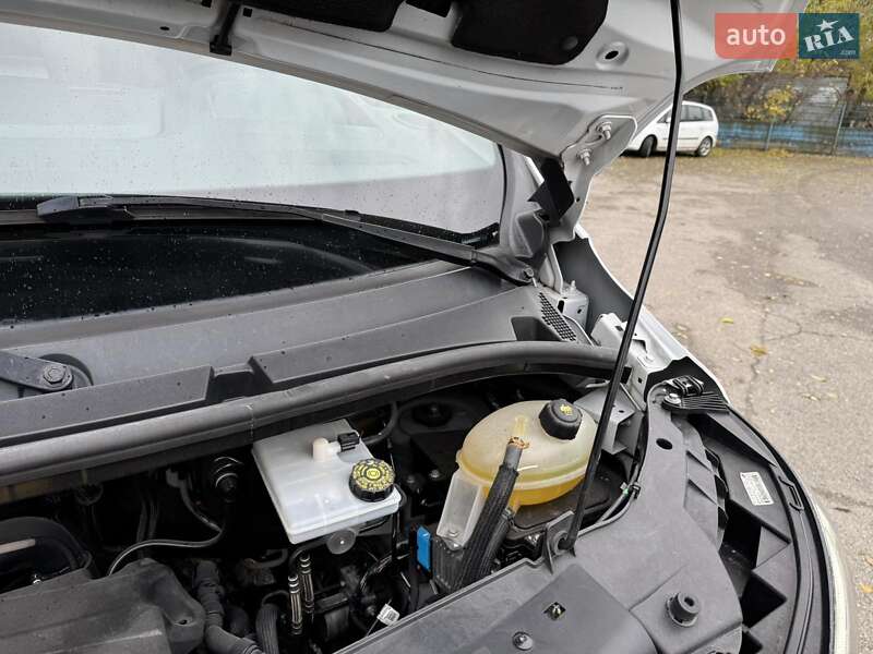 Мікроавтобус вантажний (до 3,5т) Renault Master 2021 в Дніпрі