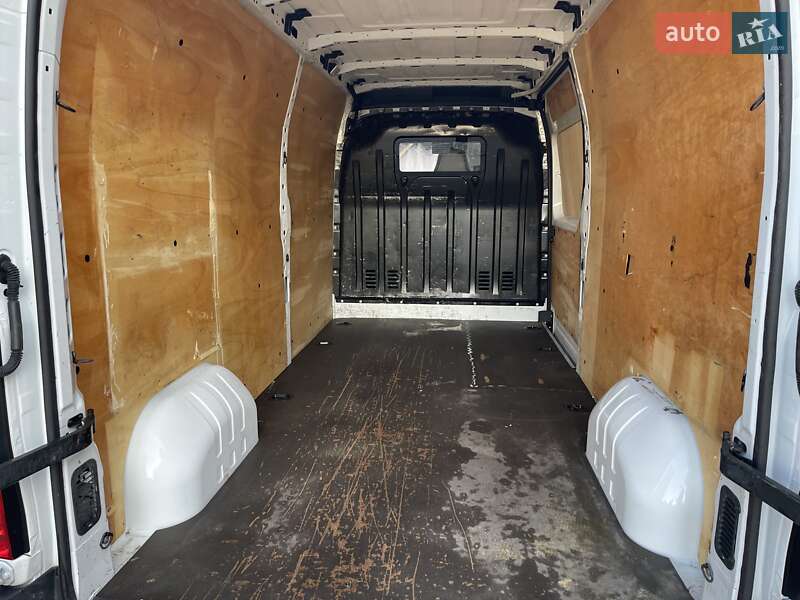 Вантажний фургон Renault Master 2018 в Луцьку