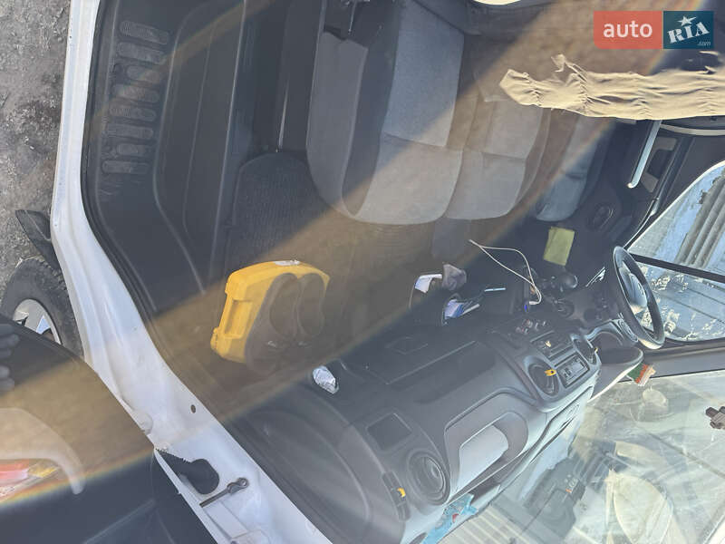 Тентованый Renault Master 2015 в Львове