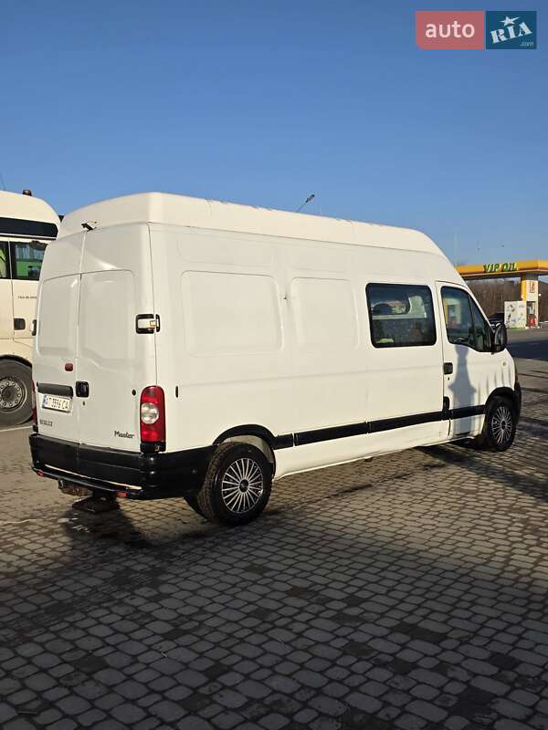 Вантажний фургон Renault Master 2004 в Івано-Франківську