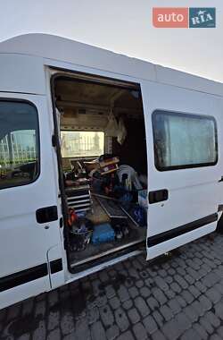 Грузовой фургон Renault Master 2004 в Ивано-Франковске