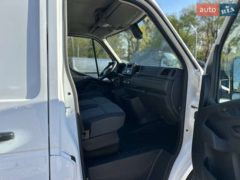Грузовой фургон Renault Master 2020 в Ровно