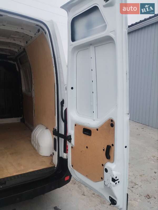 Вантажний фургон Renault Master 2018 в Дубні