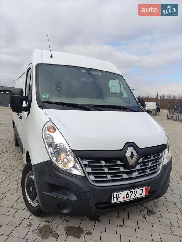 Грузовой фургон Renault Master 2015 в Львове