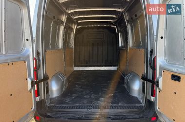 Вантажний фургон Renault Master 2016 в Дубні