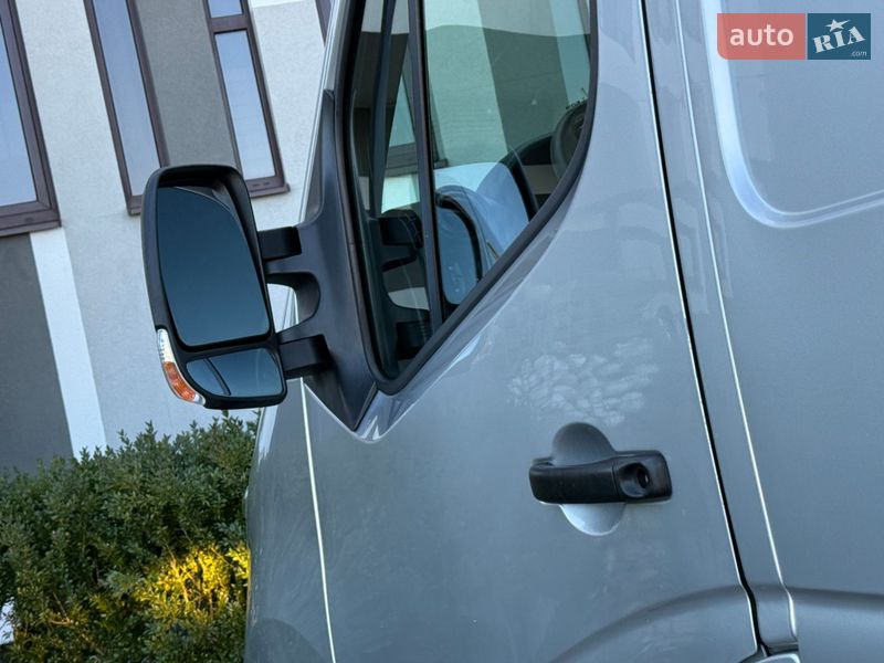 Вантажний фургон Renault Master 2019 в Стрию
