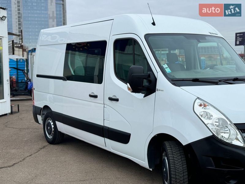 Вантажопасажирський фургон Renault Master 2017 в Києві